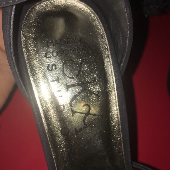 High Heels Shoes - Picture 4 of 5